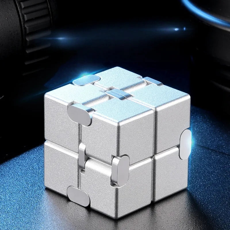 Metallic Infinity Cube