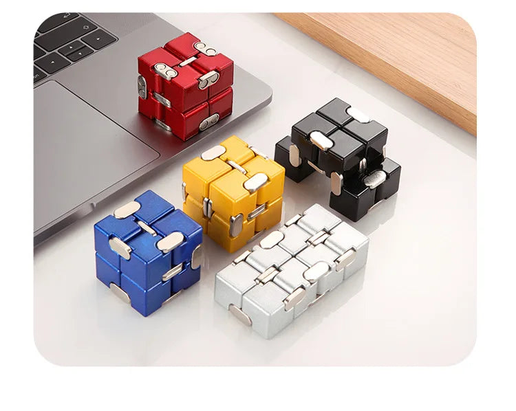 Metallic Infinity Cube